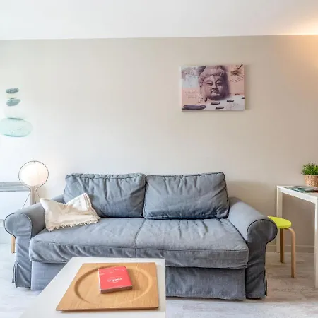 Victoria Surf-11 By Interhome *